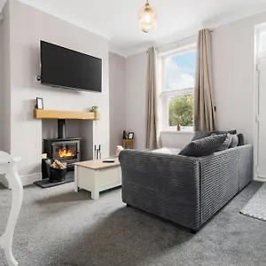 https://cosy-green-end-retreat.yorkshirehotels.net